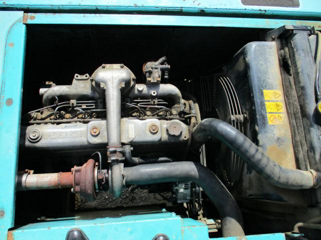 Máy xúc Kobelco Sk200-6